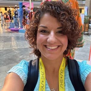 Meet your Posher, Whitney